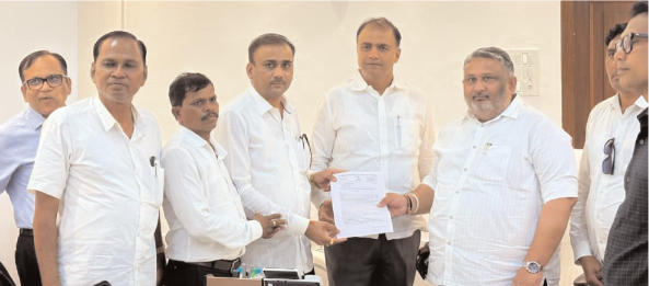 मुंबई मंत्रालयात वर्धा जिल्ह्यातील बांधकाम कामगारांच्या विविध समस्यांवर महत्त्वपूर्ण बैठक